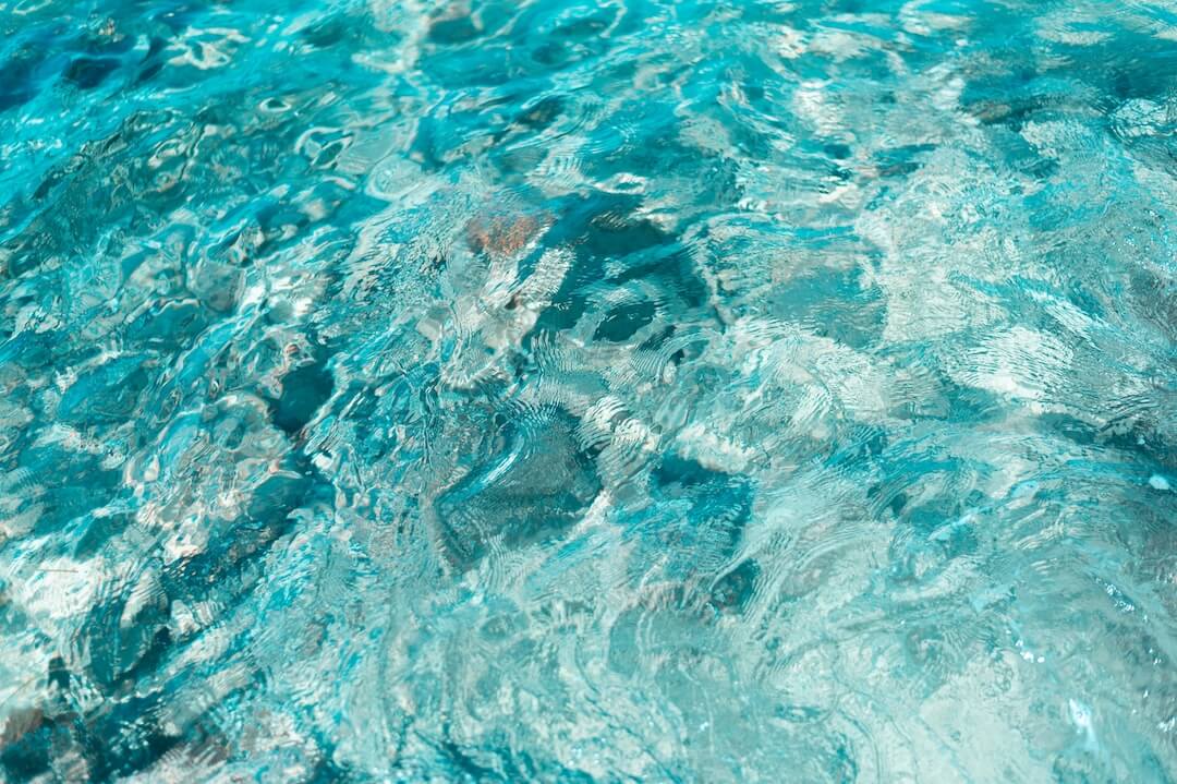 What Are the Advantages of a Saltwater Pool Vs a Chlorinated Pool Image